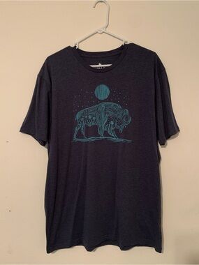 Women’s Blue Graphic Buffalo Tee - Unbranded